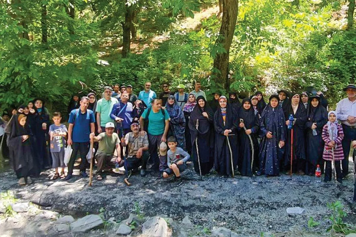 گروهی که در کنار کوهنوردی برنامه‌های متنوعی برای خانواده‌ها دارد
