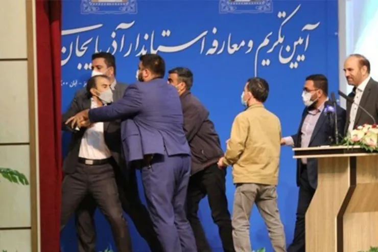 ناگفته ها و واکنش ها به ماجرای سیلی خوردن استاندار جدید آذربایجان شرقی + فیلم