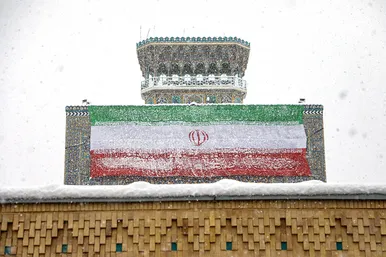 بارش برف در حرم مطهر رضوی