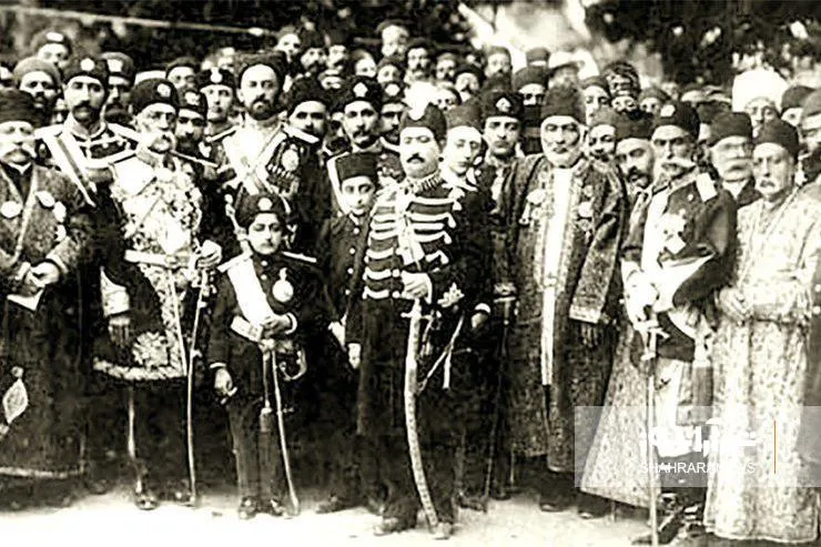 روزگار مشروطه