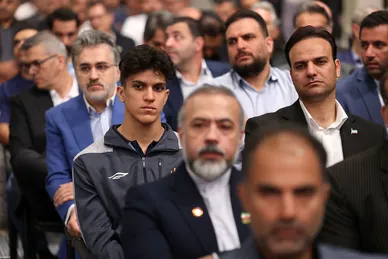 عکس‌هایی از دیدار مدال‌آوران ورزشی و علمی با رهبر انقلاب (۲۸ مهرماه ۱۴۰۴)