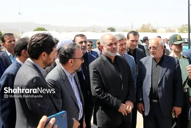 رونمایی از ١۵٠ دستگاه ون و اتوبوس با حضور وزیر کشور در مشهد