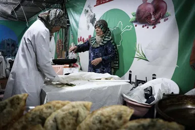 جشنواره غذای ملل و صنایع دستی