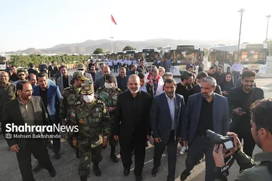 آیین رونمایی از ۳۰ دستگاه میدل باس