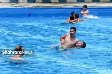 عکس‌هایی از استخر روباز پارک ملت