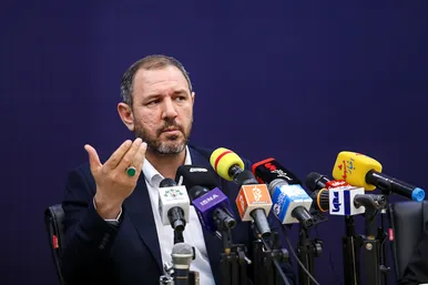 نشست خبری موسی الرضا حاجی بگلو سخنگوی شورای اسلامی شهر مشهد