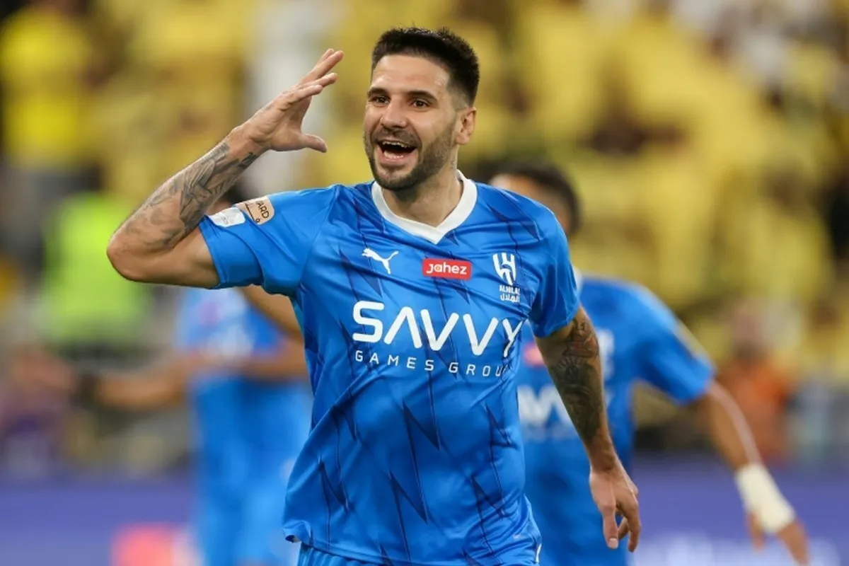 ستاره الهلال راهی قطر شد