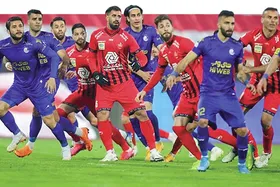 شهرآورد در تب&zwnj;و&zwnj;تاب قهرمانی| شب رکوردزنی کاپیتان پرسپولیس!