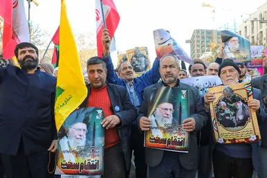  راهپیمایی مردم مشهد در محکومیت حمله تروریستی کرمان