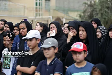 آیین تعزیه خوانی و خیمه سوزان عاشورا در محله دندانپزشکان مشهد