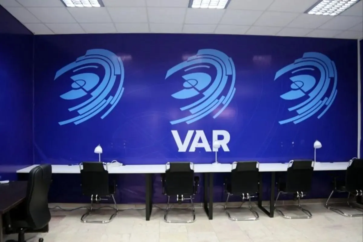 موافقت رسمی فیفا | استفاده از VAR در لیگ بانوان و آزادگان قطعی شد