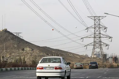 سلامت زیر فشار برق
