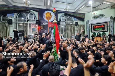 عکس‌هایی از مراسم علم‌کِشی مهاجران افغانستانی در مشهد (۲۳ تیرماه ۱۴۰۳)