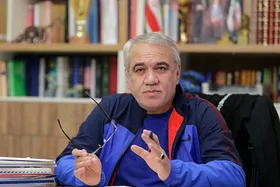 علت حضور فتح&zwnj;الله&zwnj;زاده در باشگاه استقلال چه بود؟