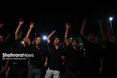 عکس‌هایی از مراسم علم کشیِ مهاجران افغانستانی در گلشهر مشهد