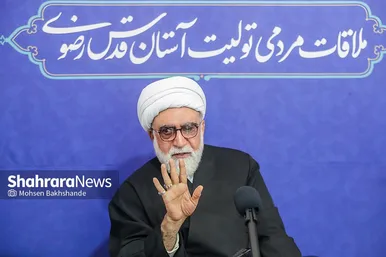 گزارش تصویری | دیدار تولیت آستان قدس رضوی با سارا دیدار بازیکن تیم ملی فوتبال ایران
