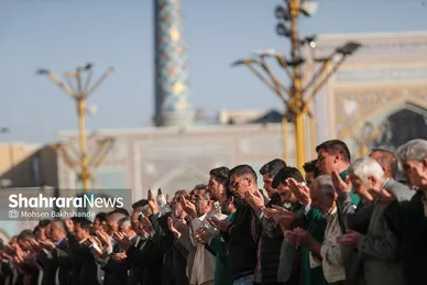 گزارش تصویری | نماز عید فطر در حرم امام‌رضا(ع)