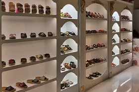 درآمد ۸۵ میلیارد دلاری چین از صادرات کیف و کفش