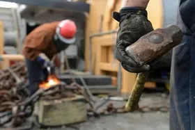 اتمام&zwnj;حجت تأمین اجتماعی با کارفرمایان: اتباع غیرمجاز را به کار نگیرید