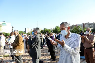 اقامه نماز عید سعید فطر در حرم مطهر امام رضا(ع)