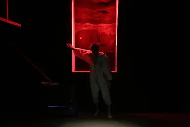 نمایش «هنوز نمرده» در گلشهر