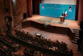 پزشکیان: با پول محدود نمی&zwnj;توان به تقاضا&zwnj;های نامحدود پاسخ گفت