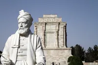 وقتی فردوسی درباره زنان می‌نویسد
