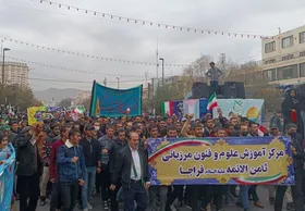 حضور دانش آموزان مشهدی در راهپیمایی یوم الله ۱۳ آبان ۱۴۰۲ | ابراز انزجار تاریخی در روز ملی استکبارستیزی + فیلم
