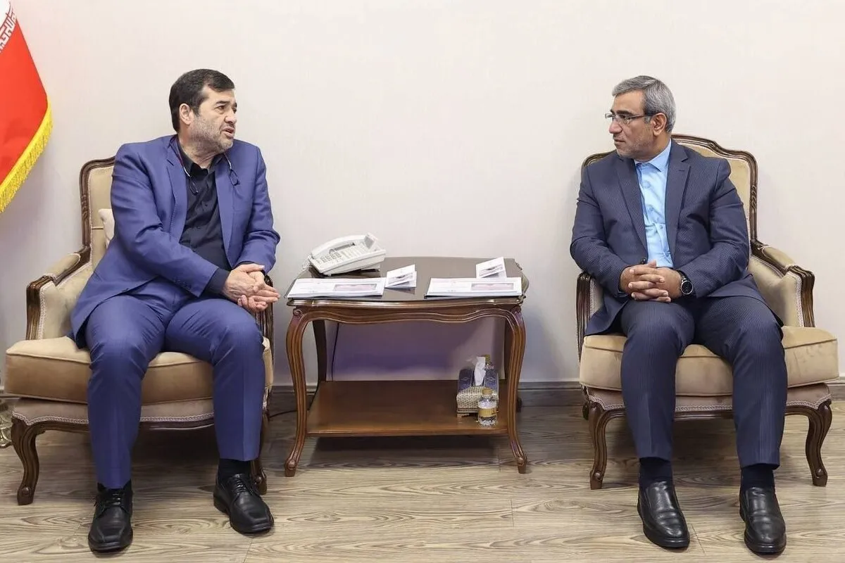 وزیر ورزش: مجموعه ورزشی مهران مشهد باید به یک نمونه فاخر تبدیل شود