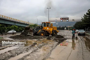 عکس‌هایی از سیلاب در خیابان‌های مشهد (۲۹ اردیبهشت ۱۴۰۳)