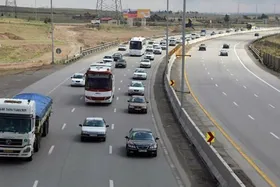 ترافیک سبک در محور&zwnj;های ورودی منتهی به مشهد | بازگشت اغلب مسافران با تذکر پلیس