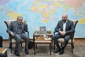 ولایتی: مراقب طمع آمریکا و رژیم صهیونیستی در منطقه باشیم