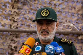 سرلشکر سلامی: ملت&zwnj;های مسلمان را در صحنه&zwnj;های سخت تنها نمی&zwnj;گذاریم| ایران لنگرگاه ثبات و امنیت منطقه است