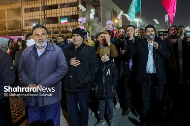 گلباران حرم مطهر رضوی در شب میلاد جوادالائمه (ع)