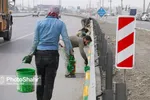 مشهد با نصب نماد‌ها و نشانه‌های هنری برای نوروز ۱۴۰۰ آماده می‌شود + تصاویر