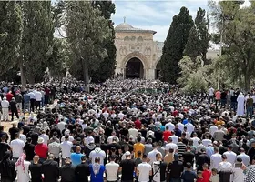 حضور ۳۰ هزار نمازگزار در مسجدالاقصی| زخمی&zwnj;شدن ۵ فلسطینی در درگیری&zwnj;های جنوب نابلس