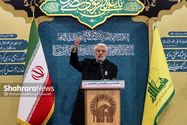 تصاویری از اجتماع مردمی در حرم امام رضا (ع) در پی شهادت سید حسن نصرالله