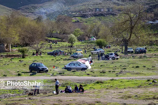 پیک‌نیک با کرونا / بی توجهی شهروندان به فاصله گذاری اجتماعی و هجوم به ییلاقات طرقبه و شاندیز و ارتفاعات جنوبی مشهد