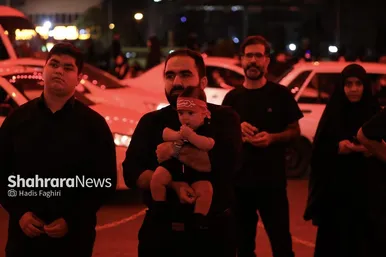 گزارش تصویری | مراسم روضه خوانی شب هشتم  ماه محرم در خیابان های مشهد
