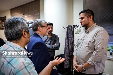حضور شهردار مشهد در موسسه شهرآرا به مناسبت روز خبرنگار