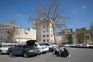 حضور زائران نوروزی در خیابانهای اطراف حرم مطهر رضوی