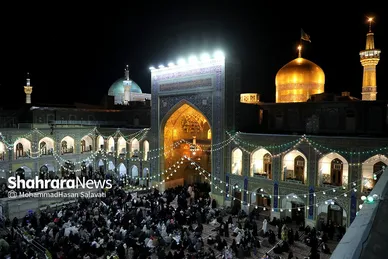 تحویل سال ۱۴۰۲ در حرم مطهر امام رضا (ع)
