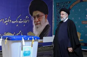رئیس&zwnj;جمهور از بخش&zwnj;های مختلف ستاد انتخابات کشور و روند اخذ آرا بازدید کرد