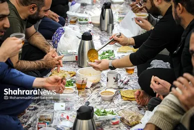 آیین معنوی اعتکاف در حرم امام رضا (ع)