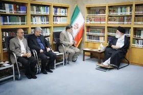 آیت&zwnj;الله علم&zwnj;الهدی: فداکاری، پیش&zwnj;نیاز اساسی برای فسادستیزی | پایبندی به انقلاب و فرهنگ جهاد، سرشت ذاتی پهلوانان است