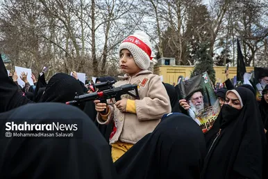تشییع دو تن از شهدای حمله تروریستی کرمان در مشهد