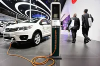 حمله به ایران، خودرو‌های برقی دست‌دوم را در جهان گران کرد