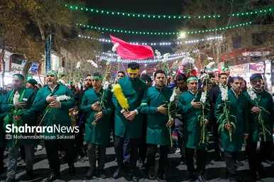 گلباران حرم مطهر رضوی در شب میلاد جوادالائمه (ع)