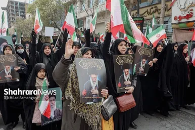 گزارش تصویری | خروش انقلابی نمازگزاران جمعه مشهد در محکومیت جنایات رژیم صهیونیستی و آمریکا