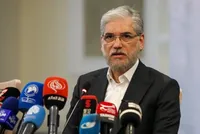 وزیر علوم: جمهوری اسلامی ایران دانشگاه غیرسیاسی نمی‌خواهد